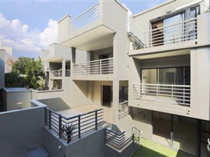 3 Bed Townhouse in Dunkeld West
