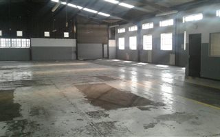 2000 m² Industrial space in Dunswart