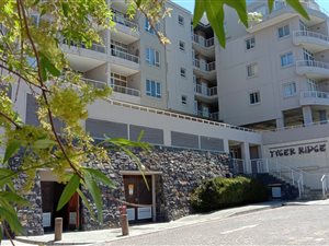 2 Bed Penthouse in Tyger Valley