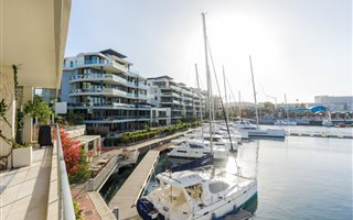 3 Bedroom Apartment in Waterfront
