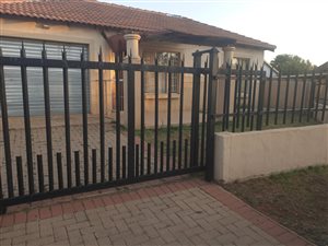 2 Bed House in Masada