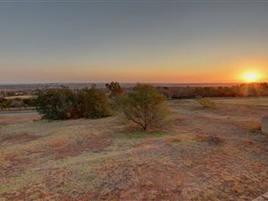1.3 ha Land available in Cornwall Hill