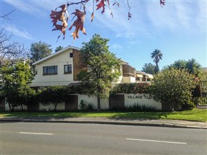 4 Bed Duplex in Somerset West Central