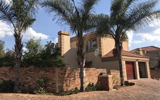 3 Bedroom Townhouse in Kyalami