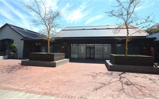 184 m² Commercial space in Durbanville Central