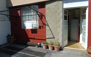 0.5 Bedroom Garden Cottage in Rosettenville
