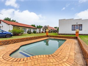 3 Bed House in Albemarle