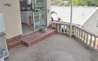 2 Bedroom Flat in Amanzimtoti