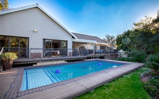 4 Bedroom House in Eldoraigne