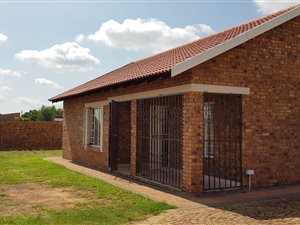 3 Bed House in Cultura Park