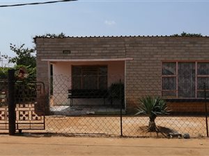 2 Bed House in Thabong