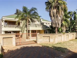 5 Bed House in Chantelle