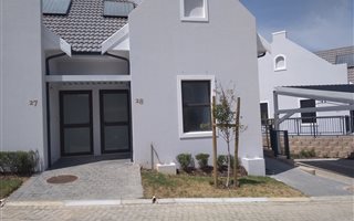 Bachelor apartment in Kuilsriver