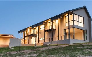 3 Bedroom House in Kragga Kamma