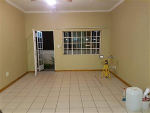 2 Bed Flat in Randfontein