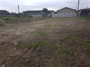 480 m² Land available in Brackenham