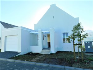 3 Bed House in Nuutgevonden