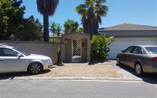 3 Bedroom House in Blouberg Sands