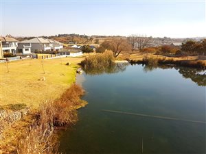 910 m² Land available in Cedar Creek