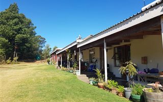 8.8 ha Smallholding in Nottingham Road
