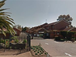 3 Bed Duplex in Wierda Park