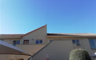 2 Bedroom Apartment in Leeuwenhof Estate