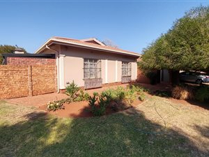 5 Bed House in Valhalla