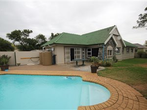 5 Bed House in Nahoon