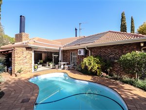 5 Bed House in Sunward Park