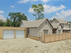 3 Bed Townhouse in Willow Park Manor