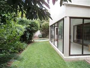 3 Bedroom House in Dainfern Golf Estate