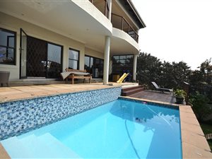 4 Bed House in Sheffield Beach
