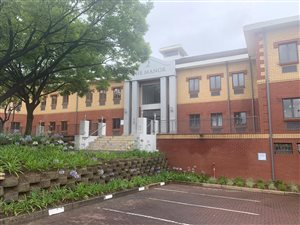 416 m² Commercial space in Paulshof