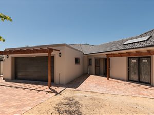 3 Bedroom House in Durbanville Central