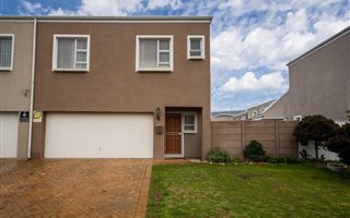 3 Bedroom House in Somerset Ridge
