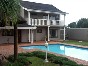 5 Bed House in Bellevue