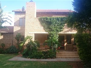3 Bed Duplex in Ruimsig