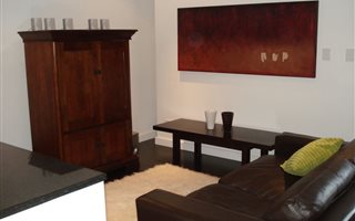 1 Bedroom Apartment in Newtown