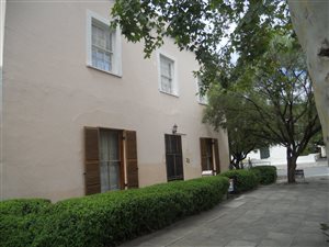 4 Bed House in Graaff Reinet
