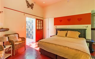 1 Bedroom Garden Cottage in Stanger Open Space
