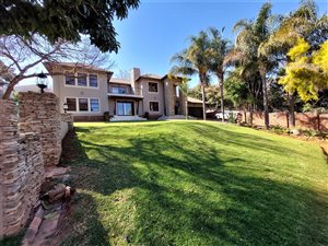 4 Bed House in Waterkloof Ridge
