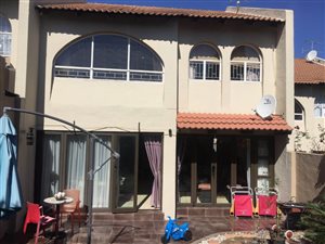 3 Bed Townhouse in Rembrandt Park