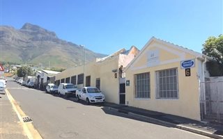 600 m² Commercial space in Woodstock