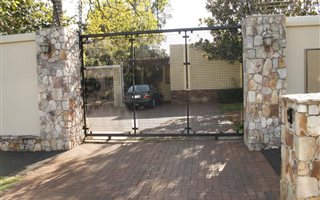 2 Bedroom House in Linden