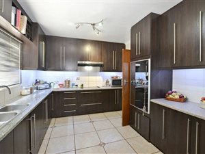 4 Bed House in Bellville Central