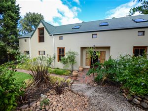 2 ha Farm in Wellington Central