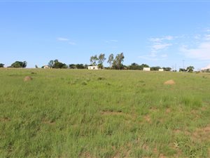 9440 m² Land available in Doornrandje