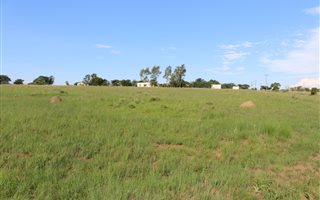 9440 m² Land available in Doornrandje