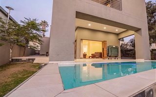 4 Bedroom Cluster in Bryanston