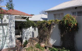 2 Bedroom Garden Cottage in Auckland Park